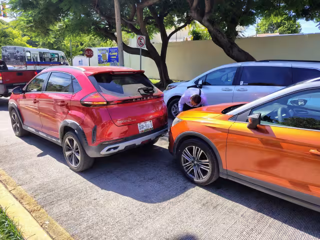 Accidente en la avenida Concordia genera congestionamiento en la colonia Petrolera
