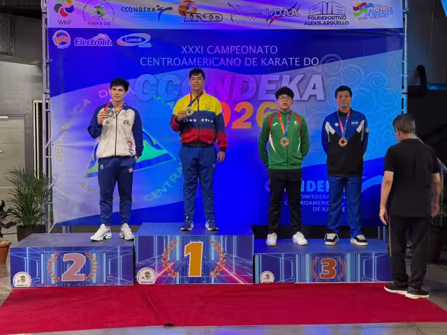 El karateca campechano Daniel Antonio Echavarría Chi ganó medalla de bronce en el XXXI Campeonato Centroamericano de Karate CCONDEKA 2026.