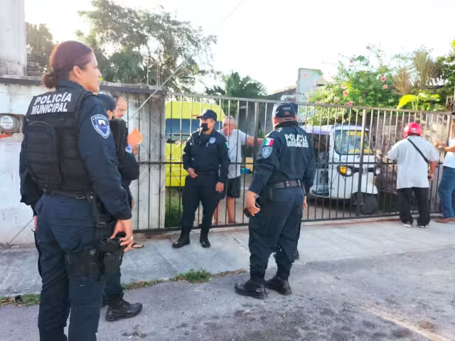 Estaba prestando el servicio sin contar con los permisos o concesiones para operar