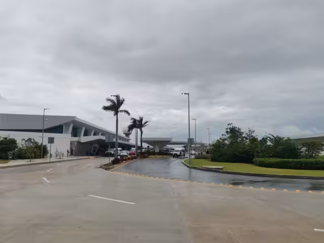El Aeropuerto Internacional de Cancún no ha anunciado cambios en los vuelos debido a la cercanía de la Onda Tropical 1 a Quintana Roo
