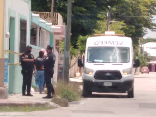 El hombre fue encontrado por su hermano, quien inmediatamente llamó a la policía