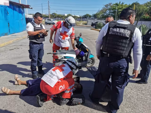 La mujer quedó desorientada tras recibir un fuerte golpe en la cabeza