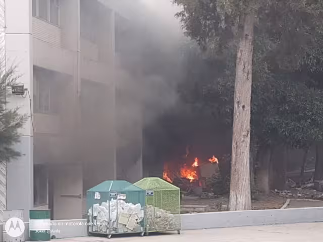 La explosión se originó por una fuga de gas al interior de un laboratorio. Foto: Twitter @SGIRPC_CDMX