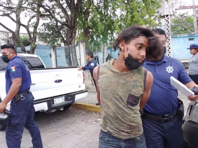 Vecinos de una colonia de Ciudad del Carmen se organizaron para capturar al implicado y entregarlo