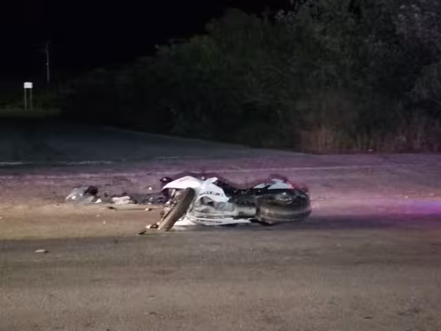 El motociclista fue trasladado con vida al hospital, pero finalmente falleció