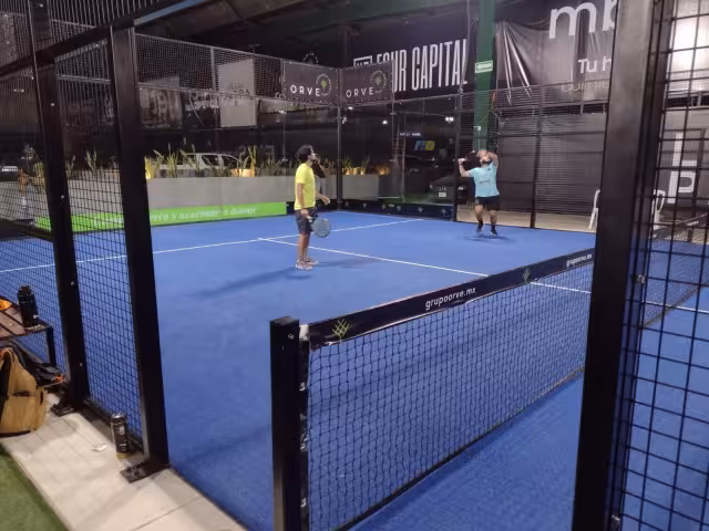 Las acciones comenzaron en el "Área Pádel Club".