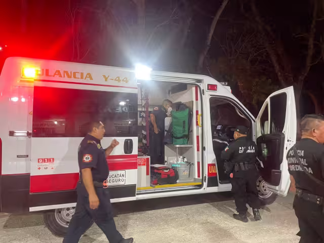 Los dos hermanos fueron trasladados a un hospital en Mérida