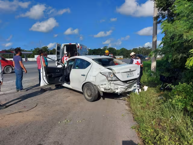 También arribó personal de la Guardia Nacional división de Caminos, quienes se hicieron cargo de los trámites