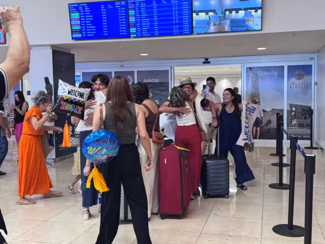 Estudiantes yucatecos del CUM cursaron un año de preparatoria en Irlanda, en intercambio escolar