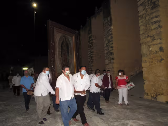 La imagen no fue llevada en procesión y se guardó de inmediato en la iglesia de la Natividad cumpliendo las medidas sanitarias.