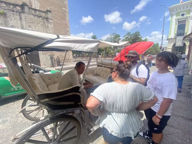 Las calesas son una opción para recorrer Mérida