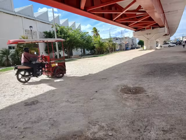 Roban motocicleta Italika 110 recién comprada en Escárcega.