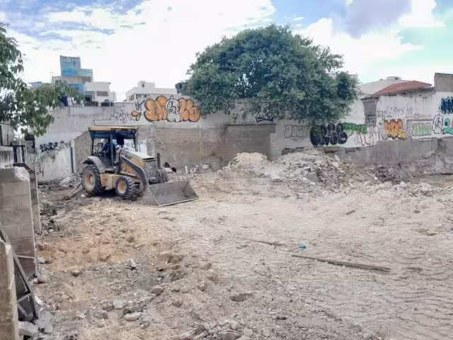 La Gobernadora se mostró desconcertada al ser cuestionada sobre el destino del predio

