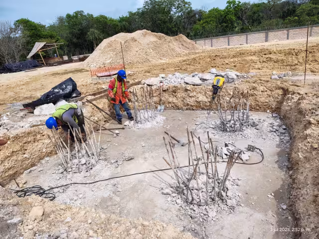 Obras federales impulsadas por Claudia Sheinbaum Pardo generan empleo y oportunidades para el sector construcción en Campeche.