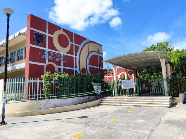 La escuela se ubica en el fraccionamiento Villas de Ah Kim Pech