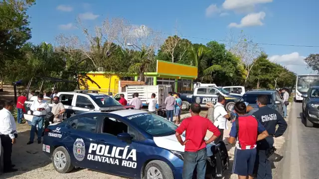 En el lugar se encuentran autoridades de los Tres Niveles de Gobierno resguardando la zona