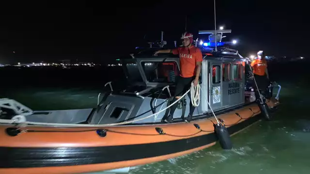 Un buque pesquero reportó el extravío de un alijo con un pescador a bordo