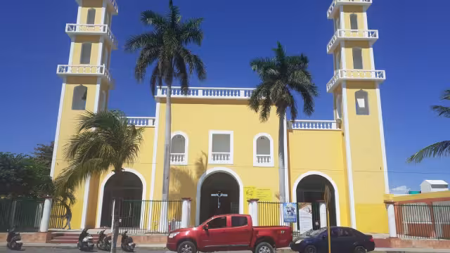 La Iglesia de Corpus Christi se encuentra en la zona centro de Cozumel, donde acudieron fieles a imponerse la ceniza