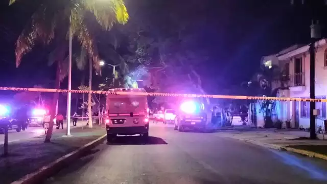 Ejecutan a un empresario afuera de su casa en Cozumel
