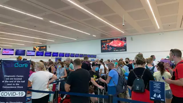 El vuelo llegará a Moscú el domingo 6 de marzo, aproximadamente a las 11:00 de la mañana, según la aerolínea Nordwind