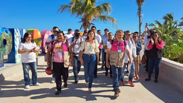 El INE dio el bandezaro de salida en el malecón de Progreso