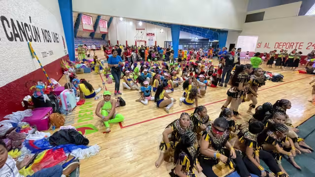 El evento se realiza en el gimnasio de usos múltiples Kuchil Baxal en Cancún