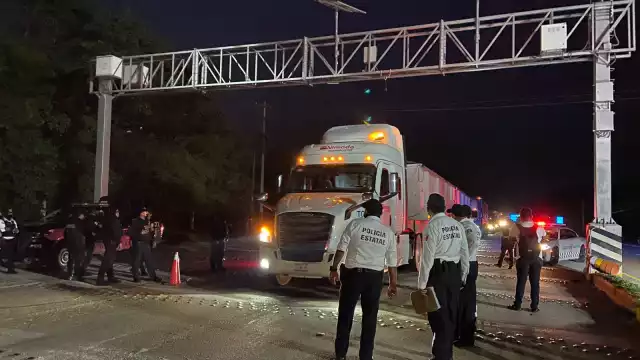 Normalistas buscan interrumpir Martes de Jaguar de Layda Sansores en Campeche