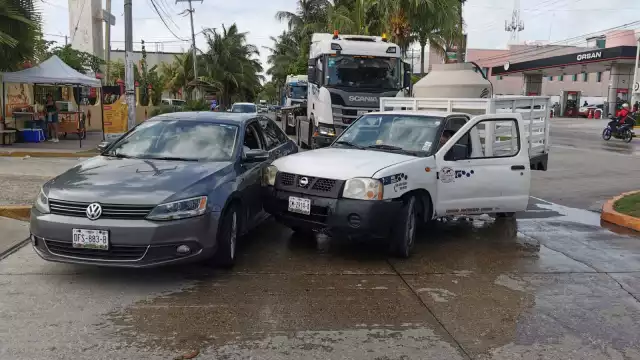 Percance en la Periférica Norte moviliza a Tránsito y aseguradoras