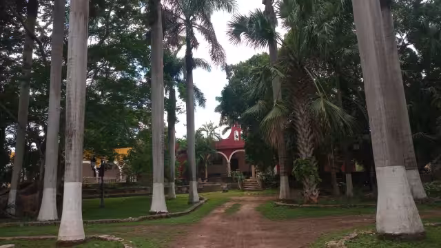 Actualmente la hacienda Blanca Flor se convirtió en hotel y comedor para alojar turistas que desean conocer su historia