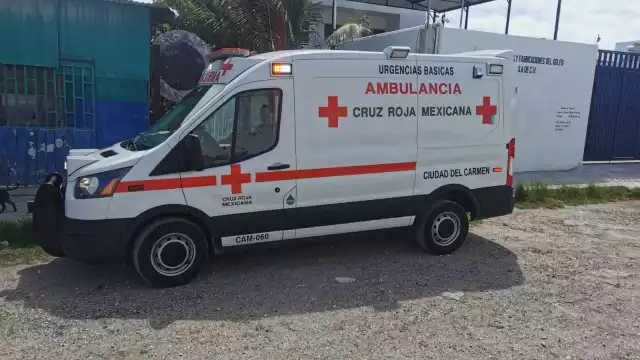 Paramédicos atendieron a la mujer de 60 años