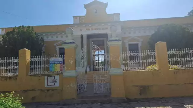 El kínder Juan Francisco Molina se quedó sin agua tras el robo de tuberías de cobre.