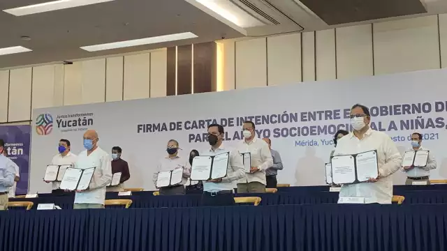 Esta mañana se firmó la Carta de Intención del Gobierno del Estado con universidades para el apoyo a estudiantes