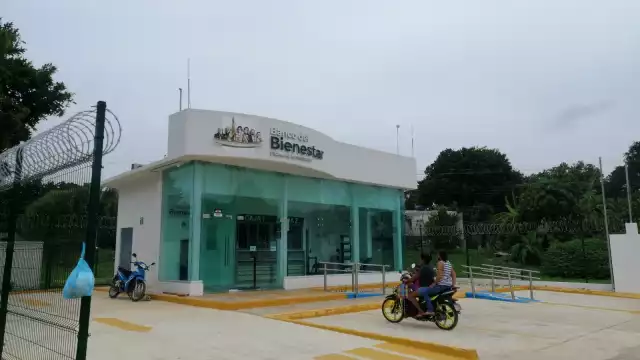 La sucursal se ubica en la exestación de ferrocarriles en Seyé