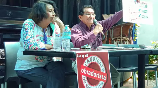 Miguel Ángel Martínez y Marta Asid Gaytán, quienes también son militantes de Morena, hablaron de las imposiciones que se dieron en las candidaturas en este partido y que se orquestaron desde el centro del país