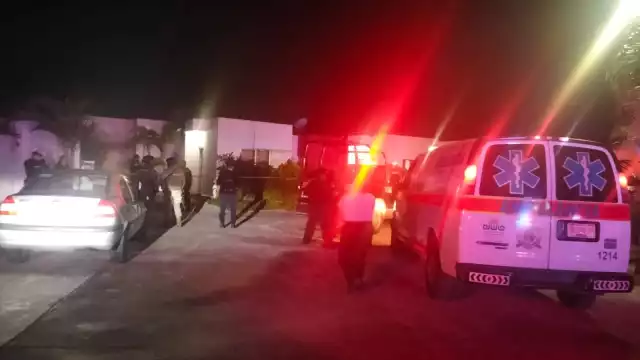 Elementos policiales desplegaron un operativo para localizar a los agresores a bordo de una motocicleta
