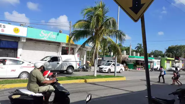 Cozumeleños afirman que por lo desgastado de este tope, ya casi ni es perceptible