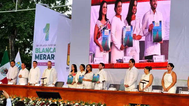 Blanca Merari Dziu presentó su Primer Informe de Gobierno en Puerto Morelos.