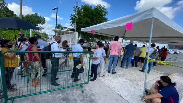 Este lunes arrancó la aplicación de la segunda dosis de Pfizer