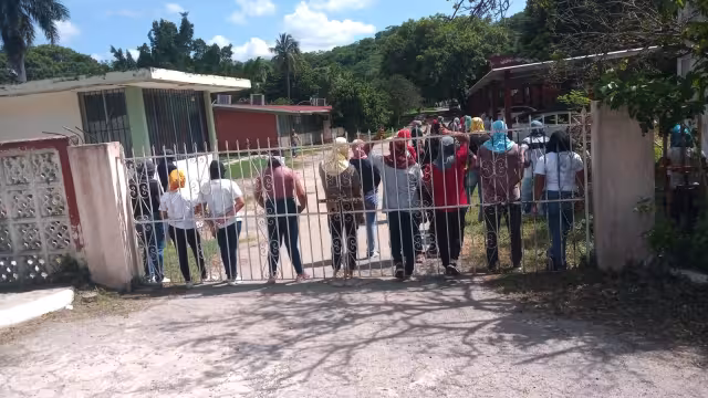 La Escuela Normal Rural de Hecelchakán fue tomada por los estudiantes