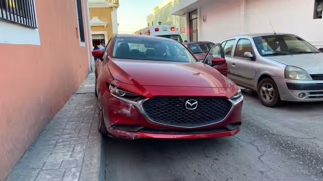 El accidente dejó daños superiores a los 75 mil pesos