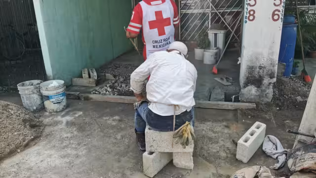 El hombre fue valorado trasladado a un hospital