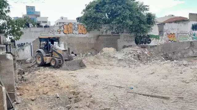 La Gobernadora se mostró desconcertada al ser cuestionada sobre el destino del predio

