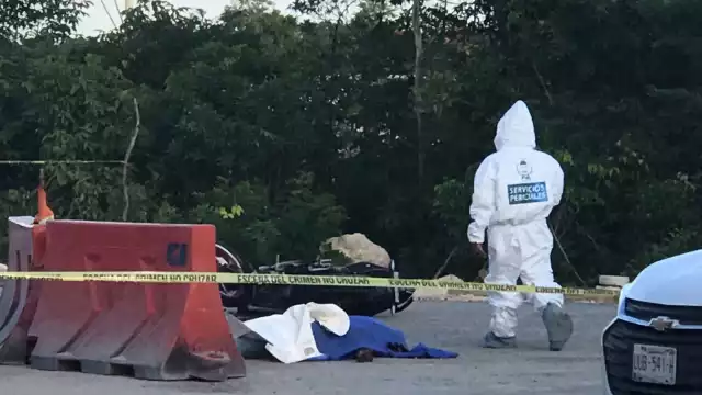 El cuerpo quedó tirado sobre la carretera