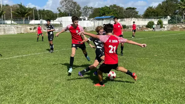 Cancún Calcio firmó su quinta victoria del torneo al vencer por ajustado marcador de 3-2 a Necaxa Mérida