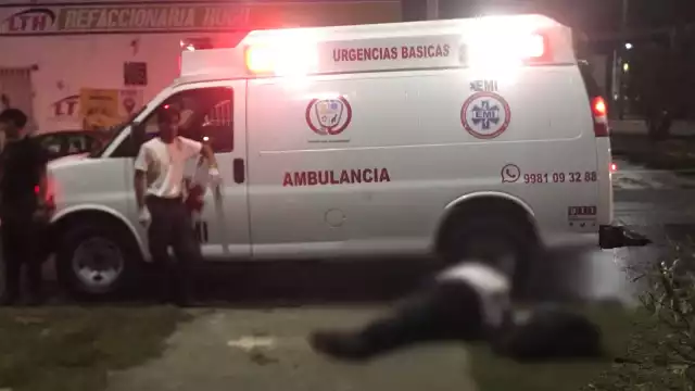 Peritos criminalistas se encargaron de procesar la escena y posteriormente trasladaron el cuerpo a la morgue