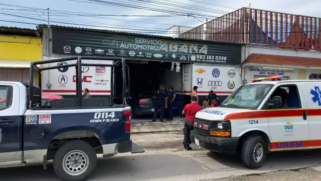 Al taller mecánico en Chetumal acudió una patrulla y paramédicos para verificar el hecho
