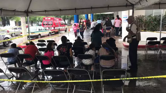 Las vacunas continúan pesé las condiciones climáticas