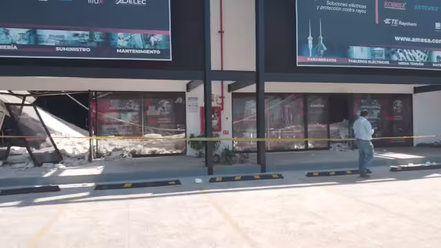 La SSP Yucatán y Protección Civil realizan un operativo en la plaza del Periférico de Mérida