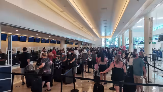llegarán 137 vuelos internacionales este sábado a Cancún