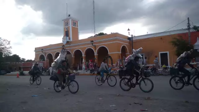 Antorchistas demuestra su fe a la Virgen de Guadalupe en Chocholá